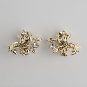 Vintage Coro Earrings Floral Rhinestone Clip On Gold Tone Floral Bouquet Design